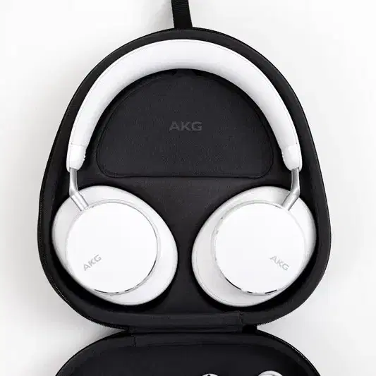 AKG N9 HYBRID 화이트 헤드폰 판매합니다.