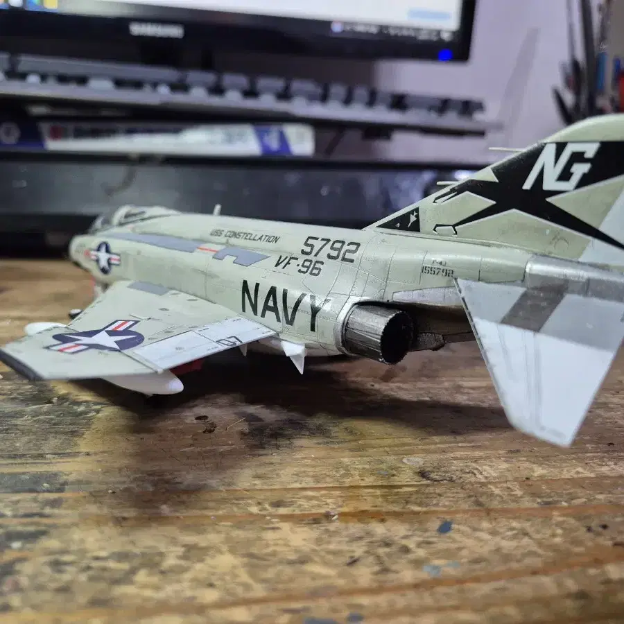 아카데미 1/72 F-4J 프라모델 도색작