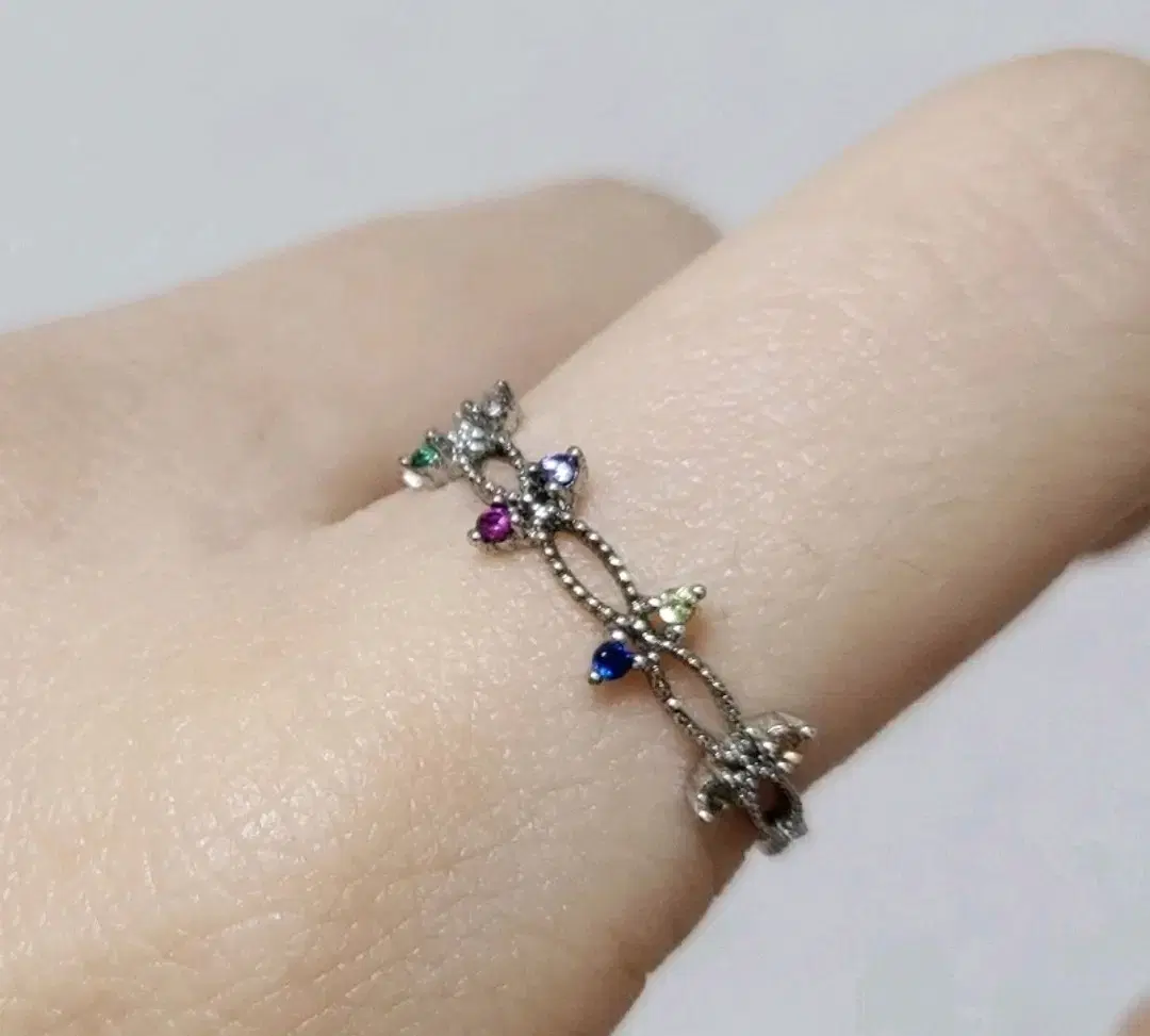 Handmade beaded ring (almost new)