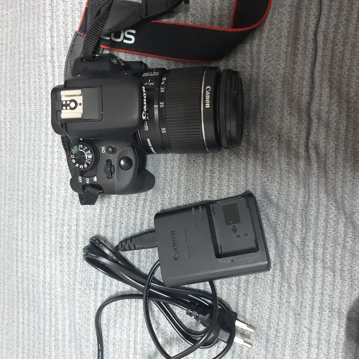 Canon EOS 100D