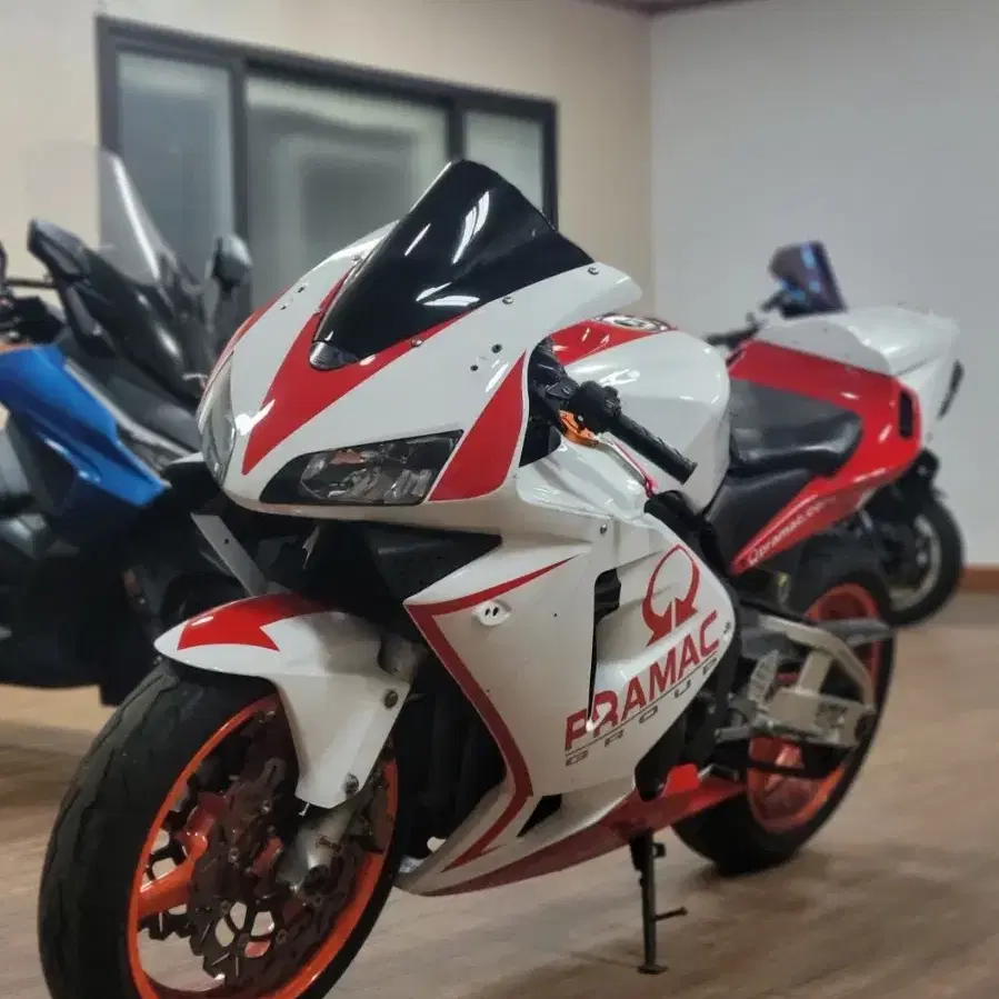 혼다)CBR600rr.요시무라(정품)구변완.풀베기 차량 판매합니다