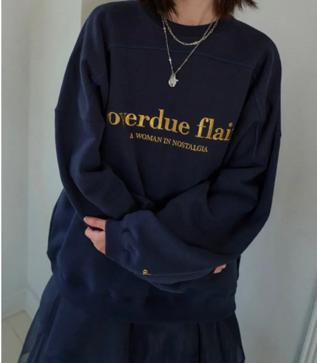 오버듀플레어 NEEDLE OVERSIZE SWEATSHIRT_NAVY