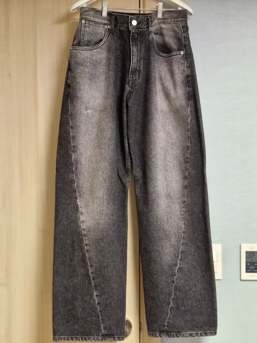 22FW After-Fray Wide Washed Denim (Charcoal) S