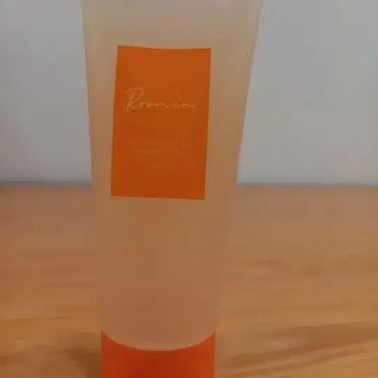 룸인 포어 세라좀 플러스 랩핑팩 150ml