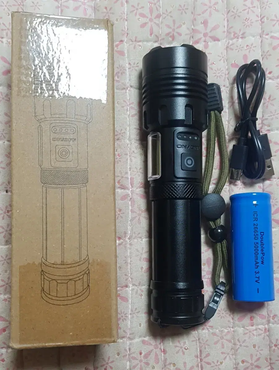 XHP120랜턴(26650포함)엄청난 밝기,낚시,해루질,등산,경비,손전등
