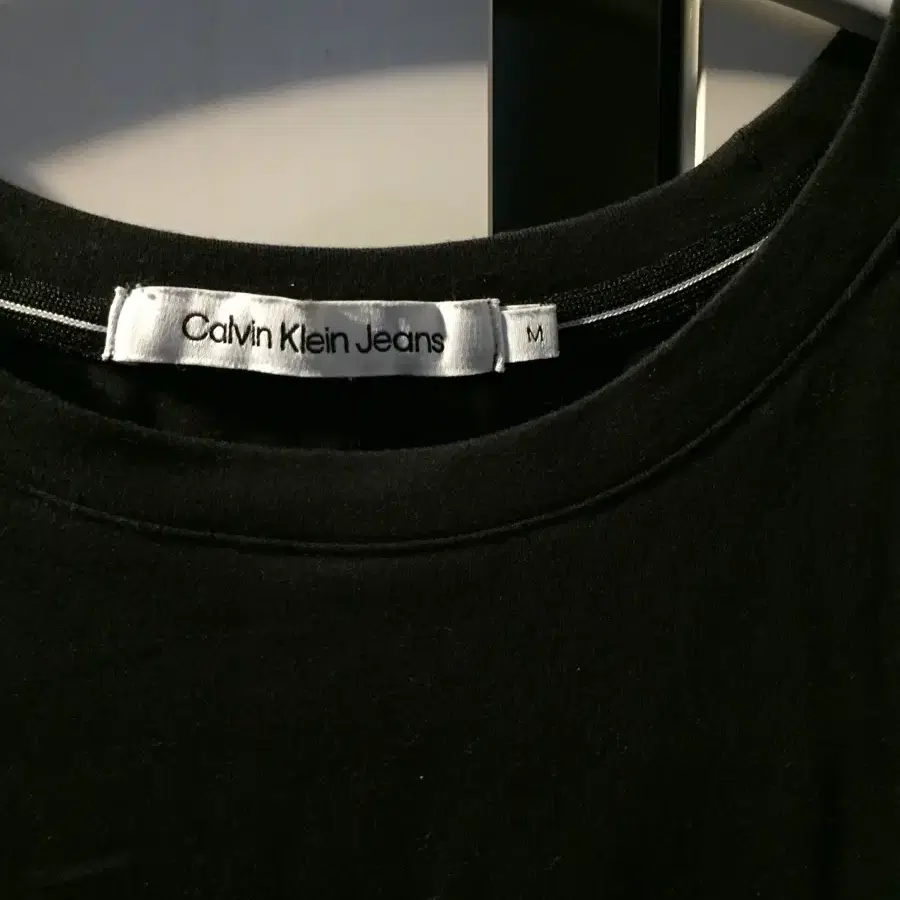 Calvin Klein Jeans 슬림핏 반팔