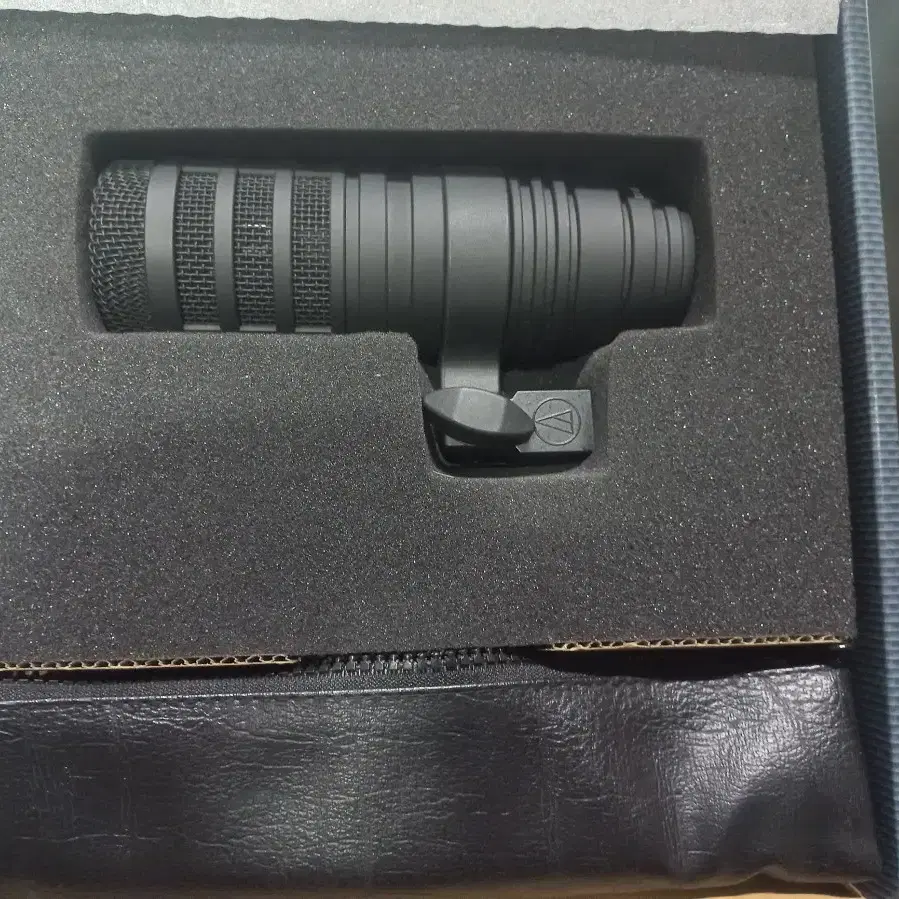 audiotechnica BP40 마이크