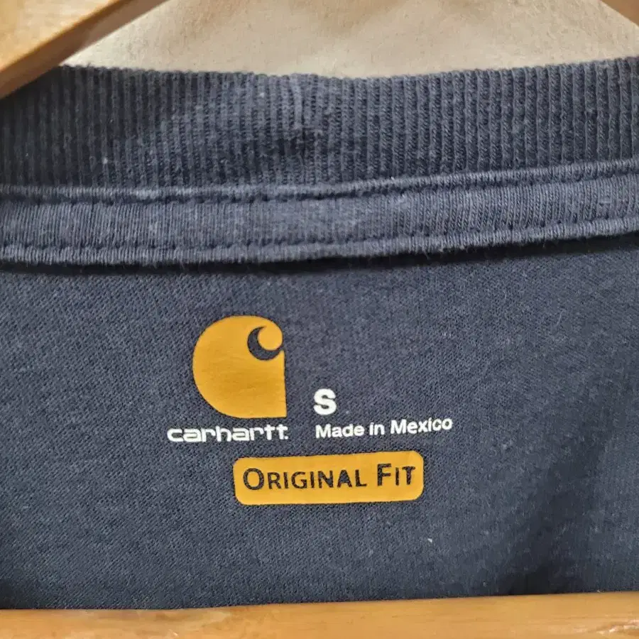 carhartt 칼하트 네이비 티셔츠