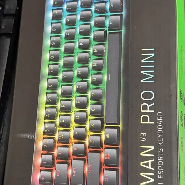 레이저 헌츠맨 v3 pro mini 판매합니다