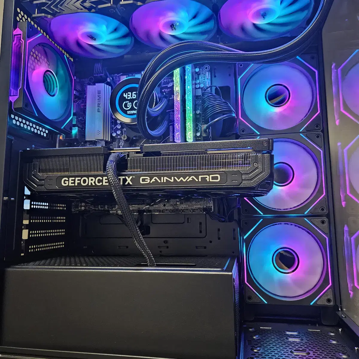 7950x3d, rtx4080 super 하이엔드급 본체