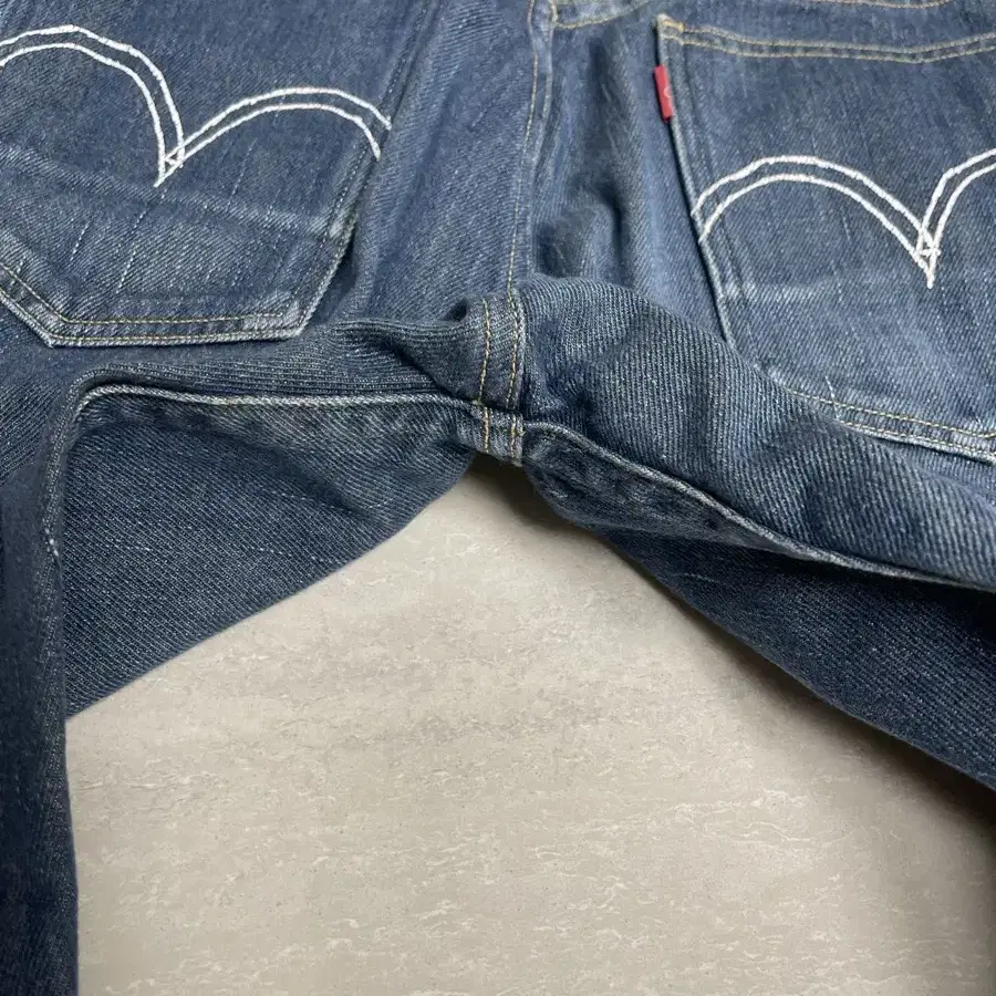 리바이스 레드 (Levis red) 00s og 데님