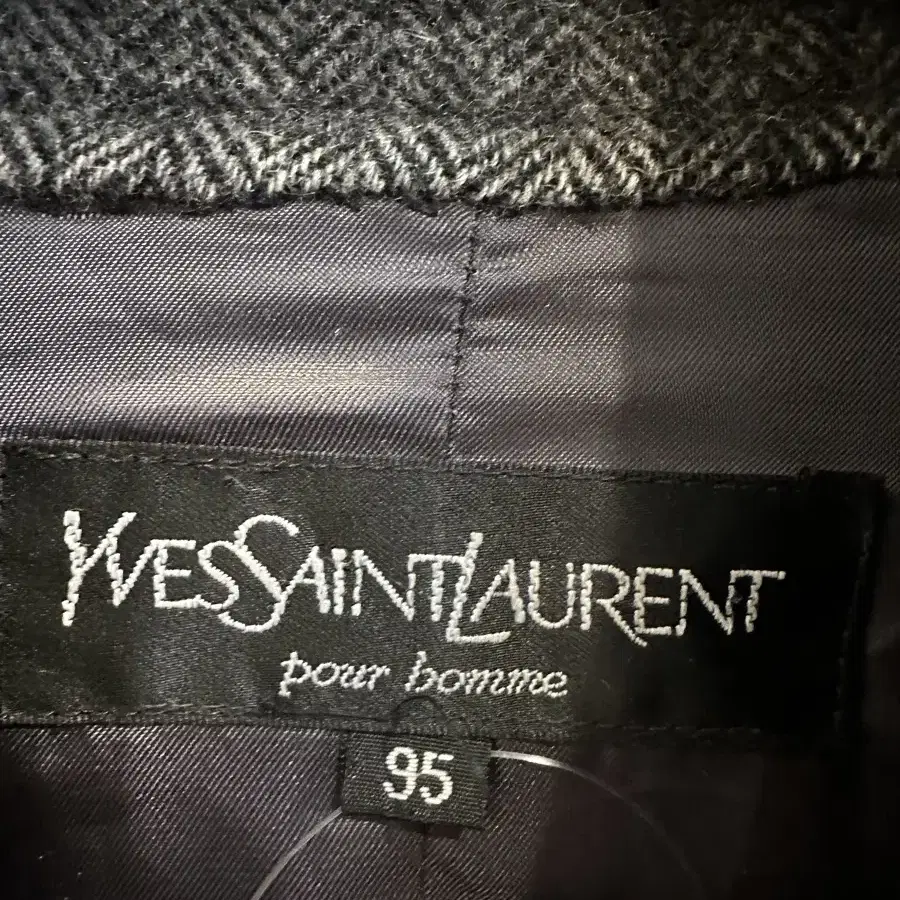 Yves Saint Laurent 입생로랑 95 코트