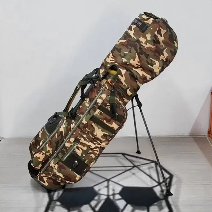 AMCR   A-FORCE CAMO STAND A1025750850