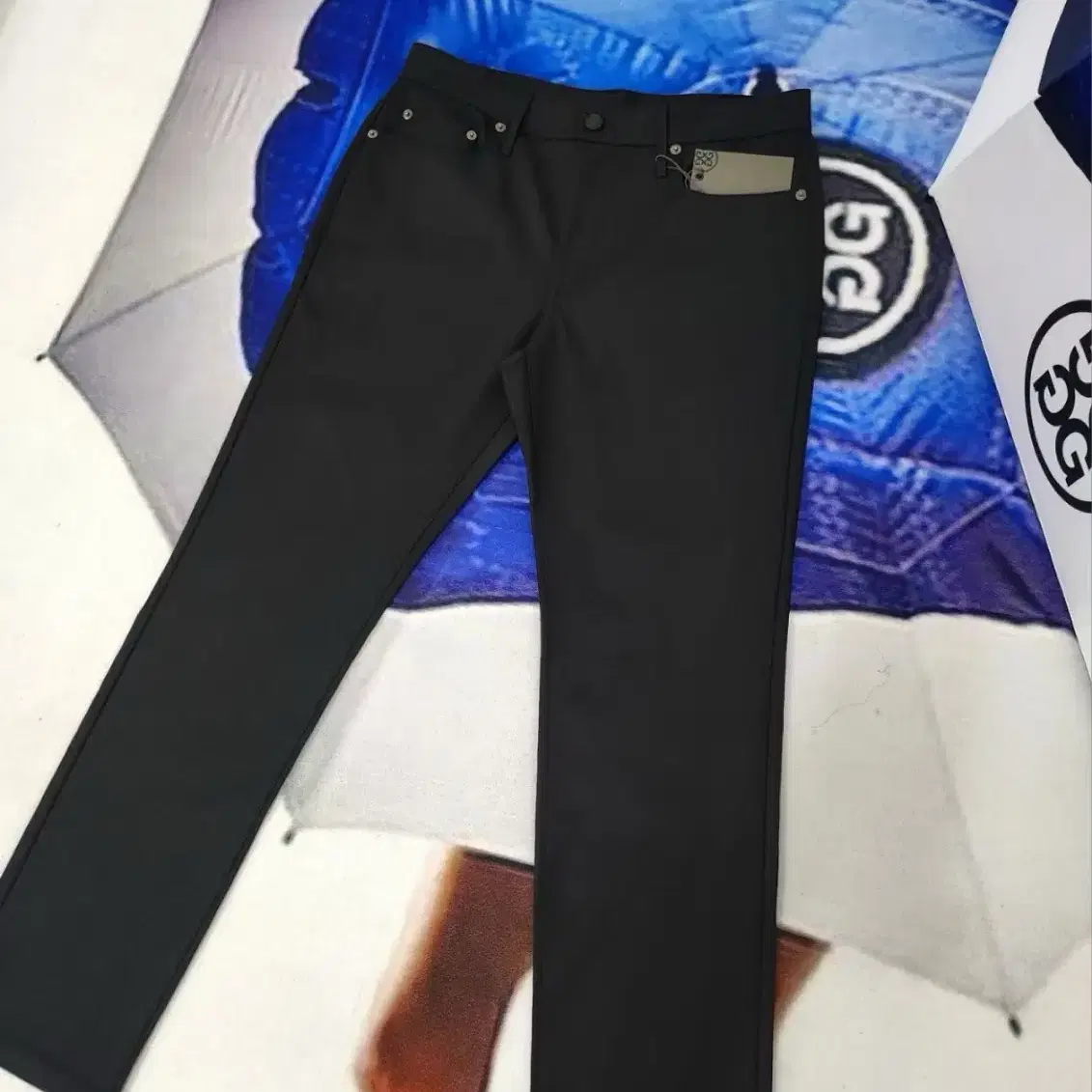 G4 Leg  Cord 5 Pocket Pant COLOR: Black