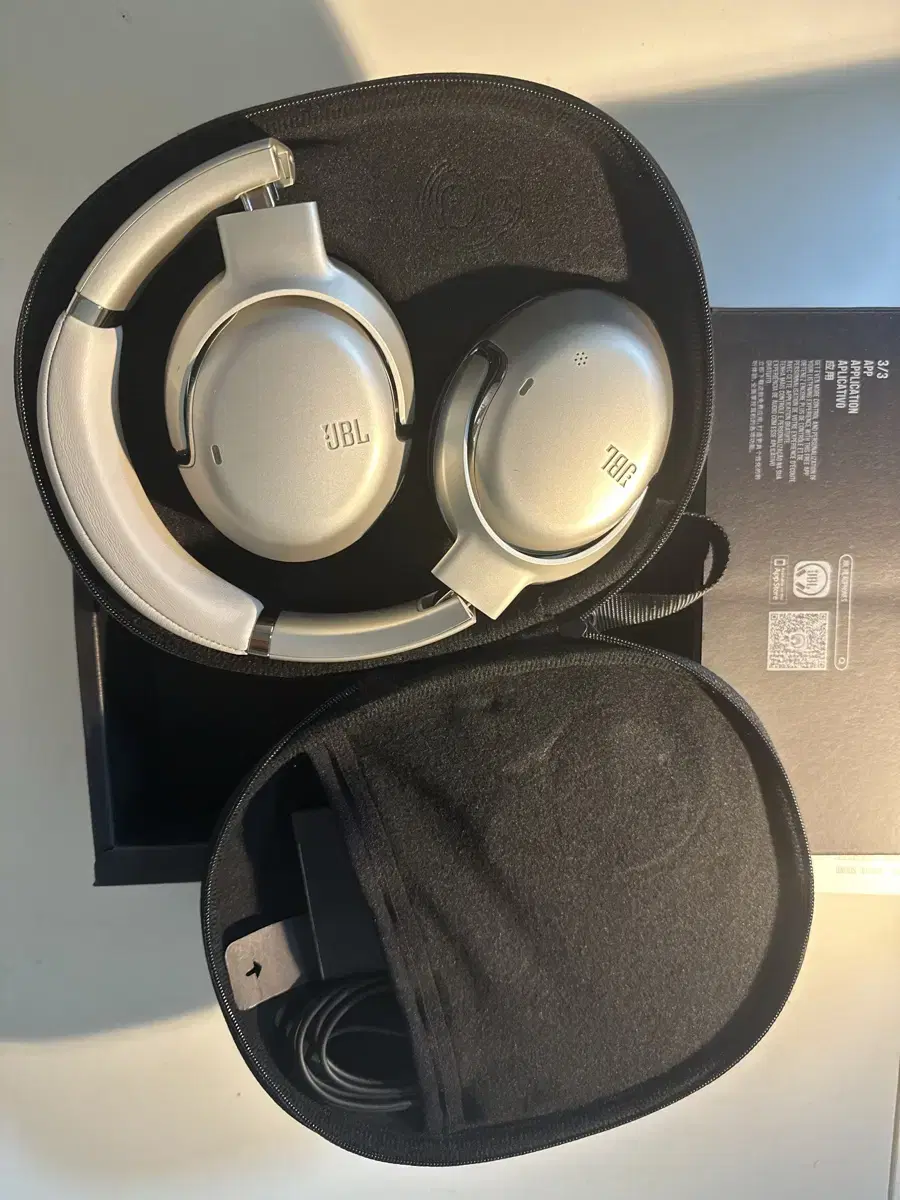 JBL tour one m2 (10회미만)