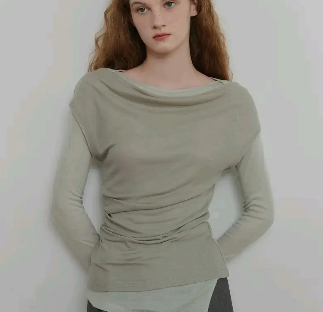 포에브 레이어드 탑 세트 민트 Asymmetric Layered Top