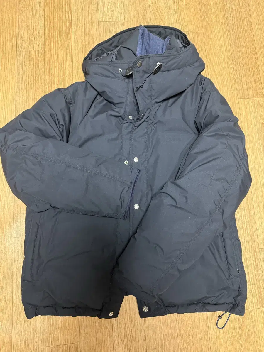 노스페이스 퍼플라벨 23Fw 65/35 마운틴 파카 navy L 팝니다.