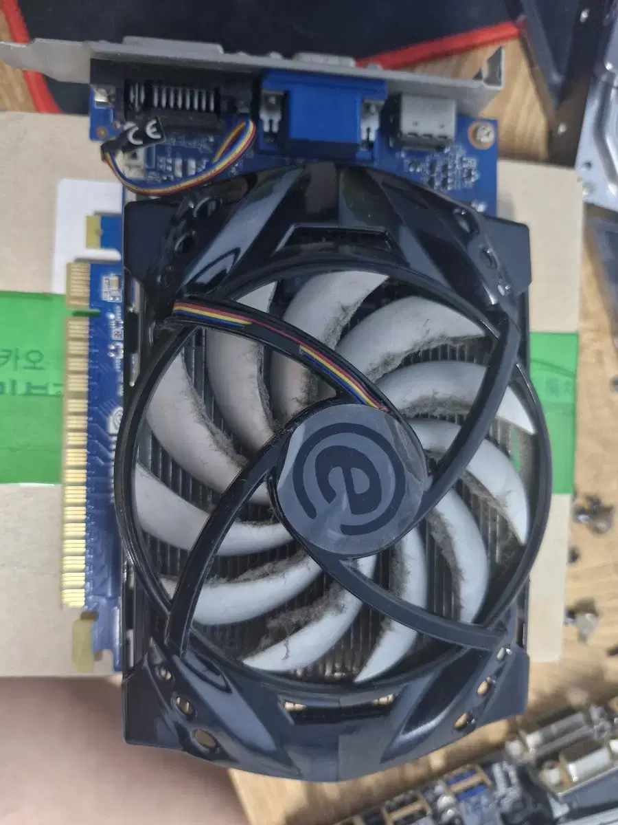 이엠텍 GTX 650 HDMI만 불량 나머지포트 정상