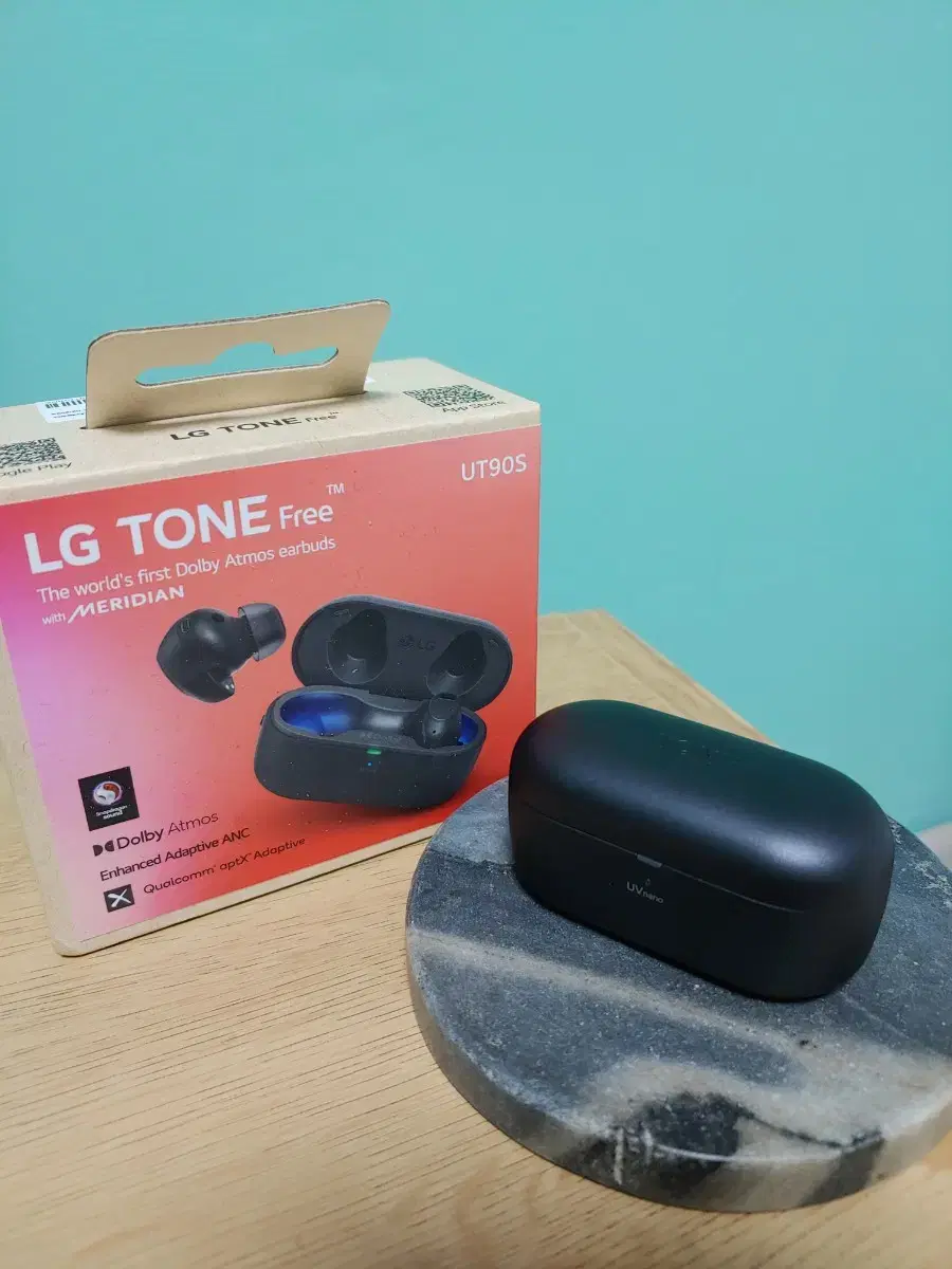 LG TONE FREE UT90S