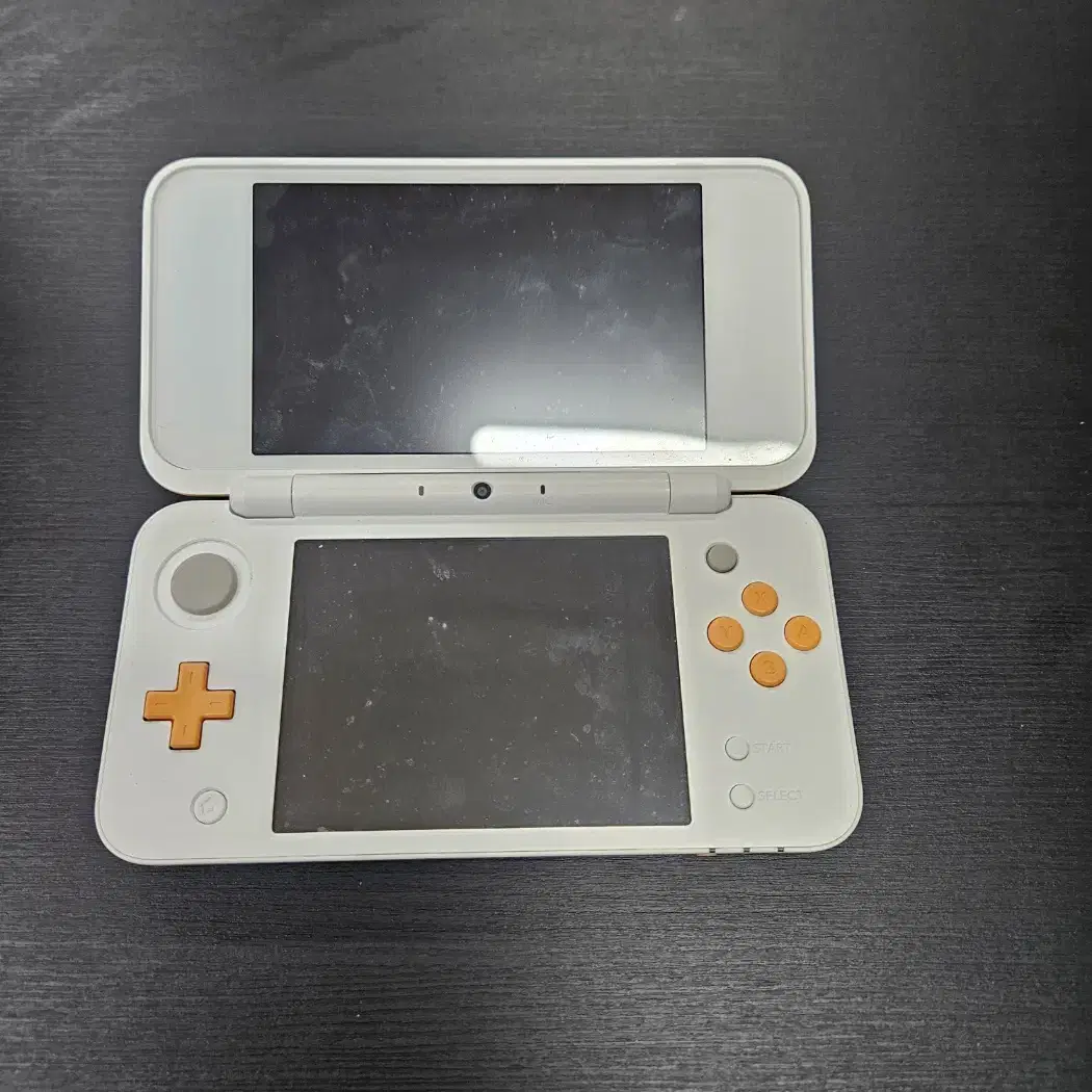 닌텐도 뉴투다수 new 2ds xl 화이트