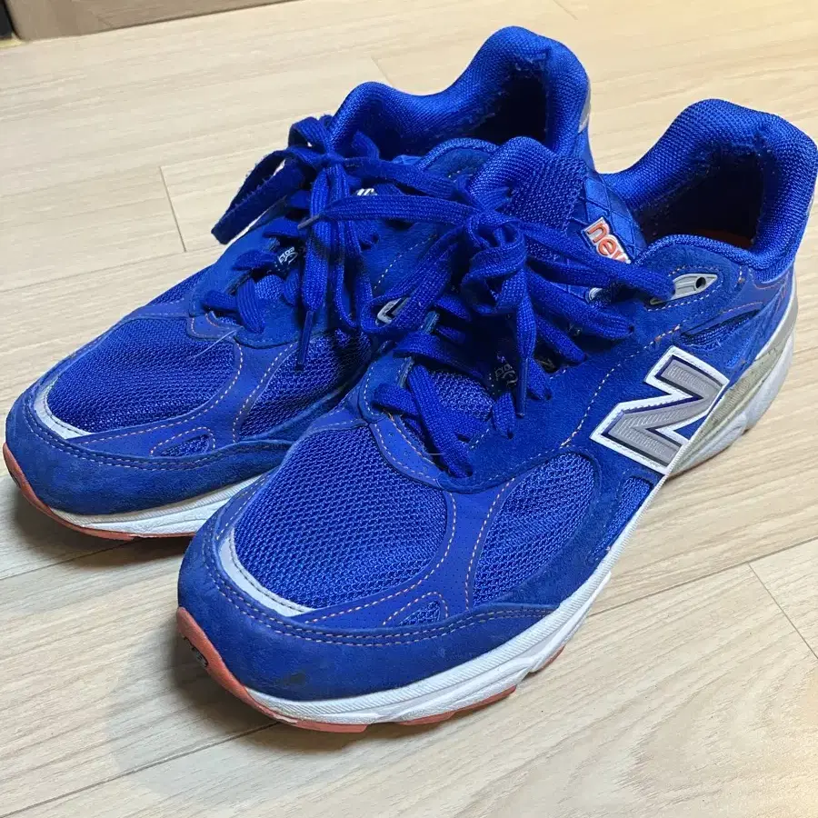 뉴발란스 990v3 NYC 뉴욕 270