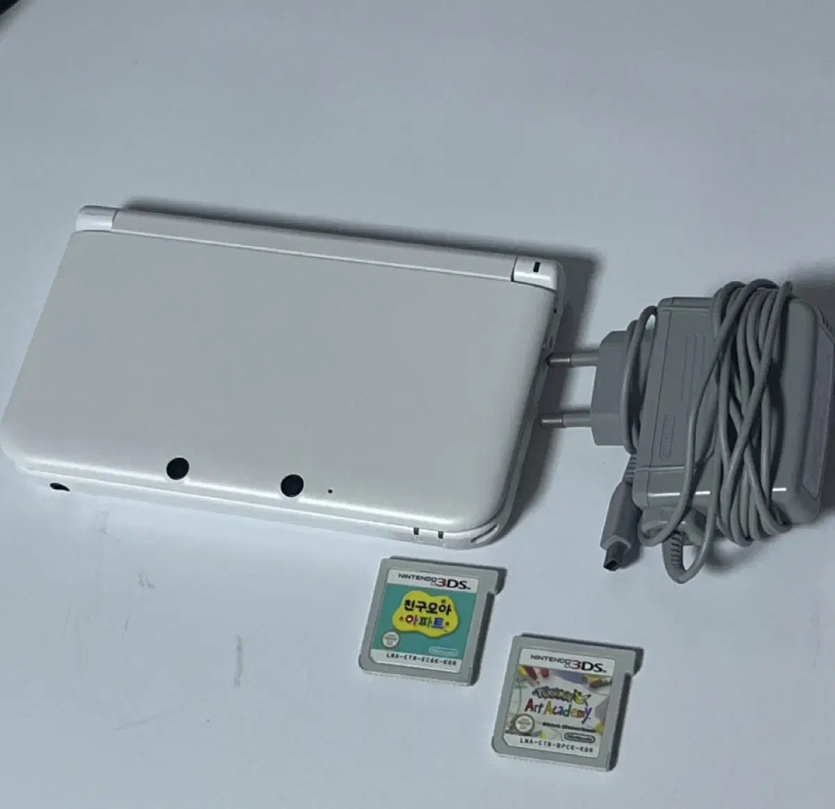 닌텐도 3ds xl 화이트 +칩2개 s급