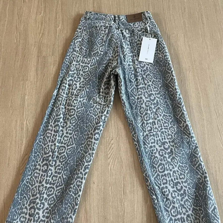 에스트렐라스 vintage leopard casual pants