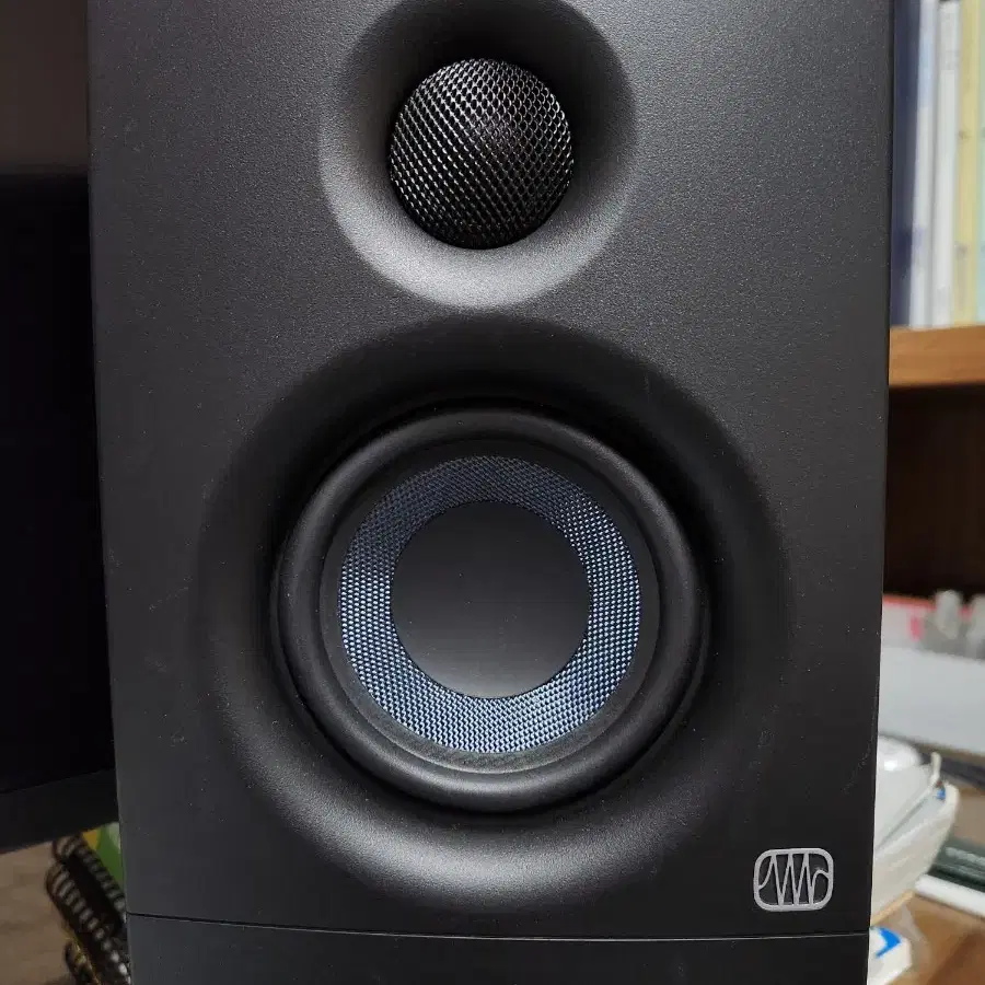 Presonus eris e3.5 스피커