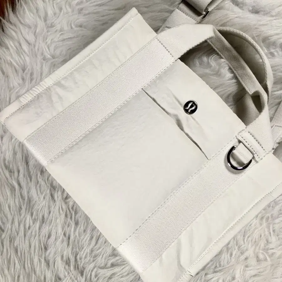 (중고)룰루레몬 미니 토트백 Boxy Mini Tote Bag