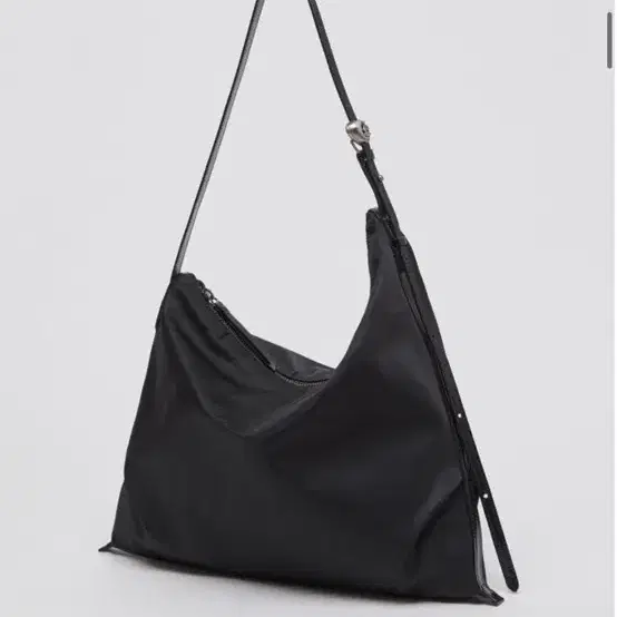 아카이브앱크 Luv luna bag(Nylon black) 러브 루나