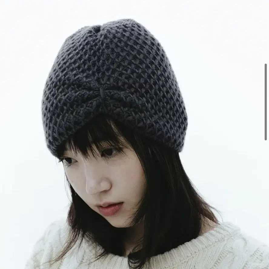 코이세이오 리본 비니 차콜 RIBBON BEANIE CHARCOAL