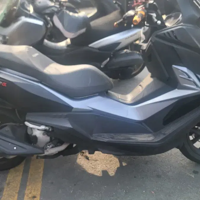 크루심알파 300cc 22년식 판매합니다