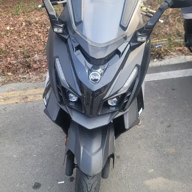 크루심알파 300cc 22년식 판매합니다