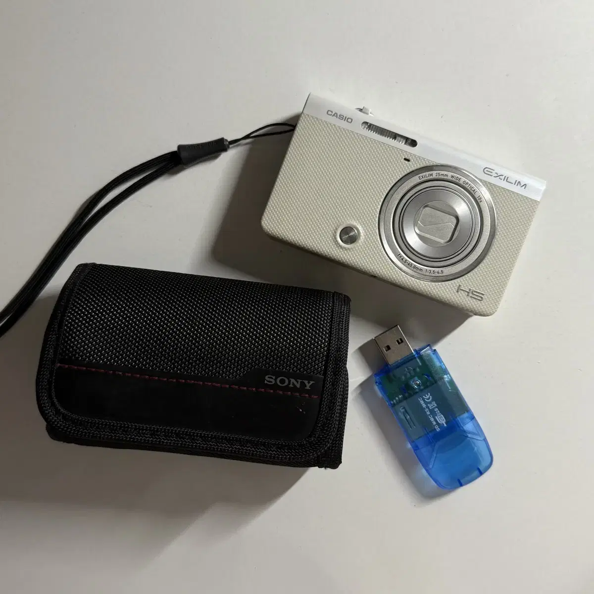 Casio Exilim EX-ZR50 디카(S급)