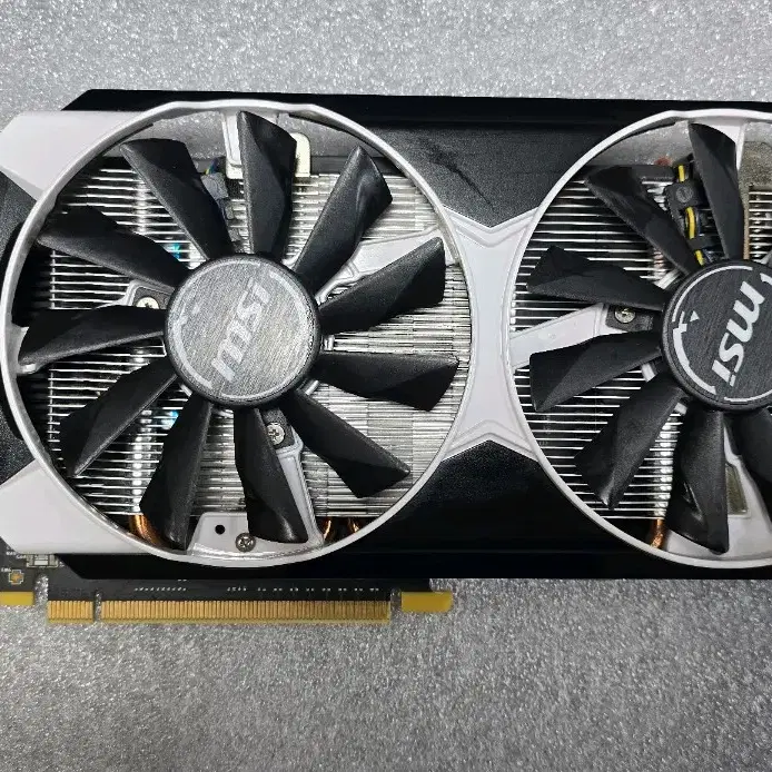 PC부품 그래픽 카드 GTX 960 2G