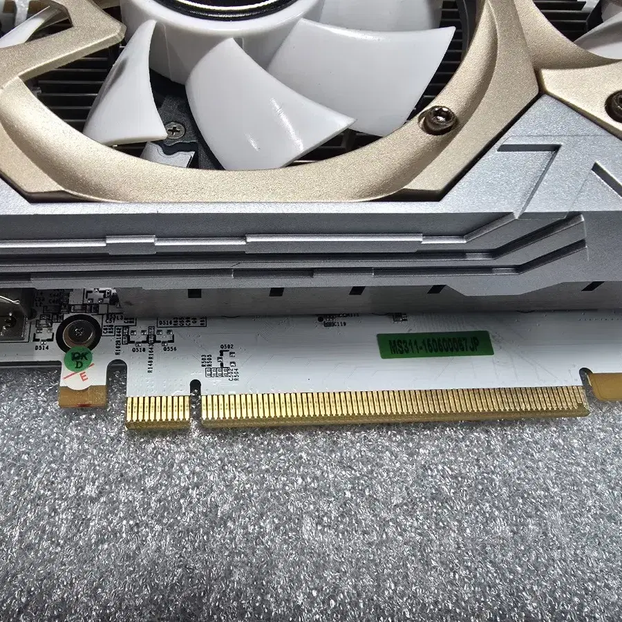 PC부품 GTX 960 2G HOF(소장)