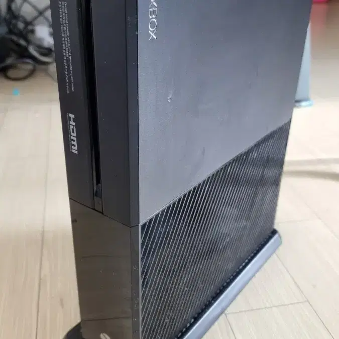 XBOX ONE 1TB (디지털전용) + 유선패드