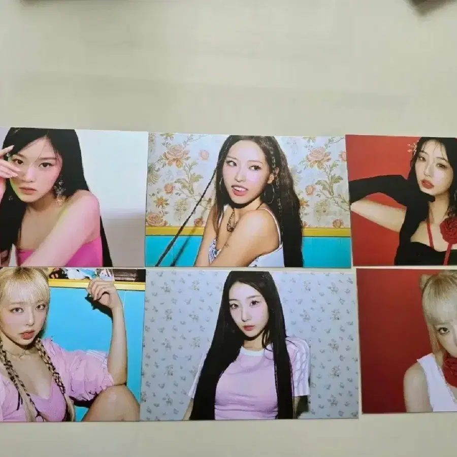 Buy LOONA Signed albums, Rare photocards on Bunjang!