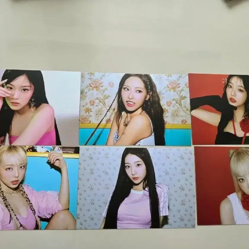 Buy LOONA Signed albums, Rare photocards on Bunjang!