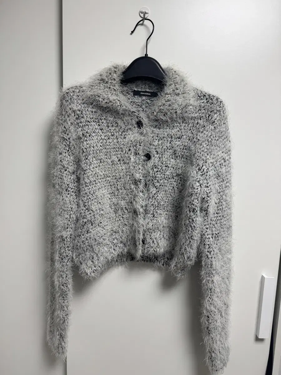 다이애그널 니트 가디건 diagonal fuzzy mixed knit