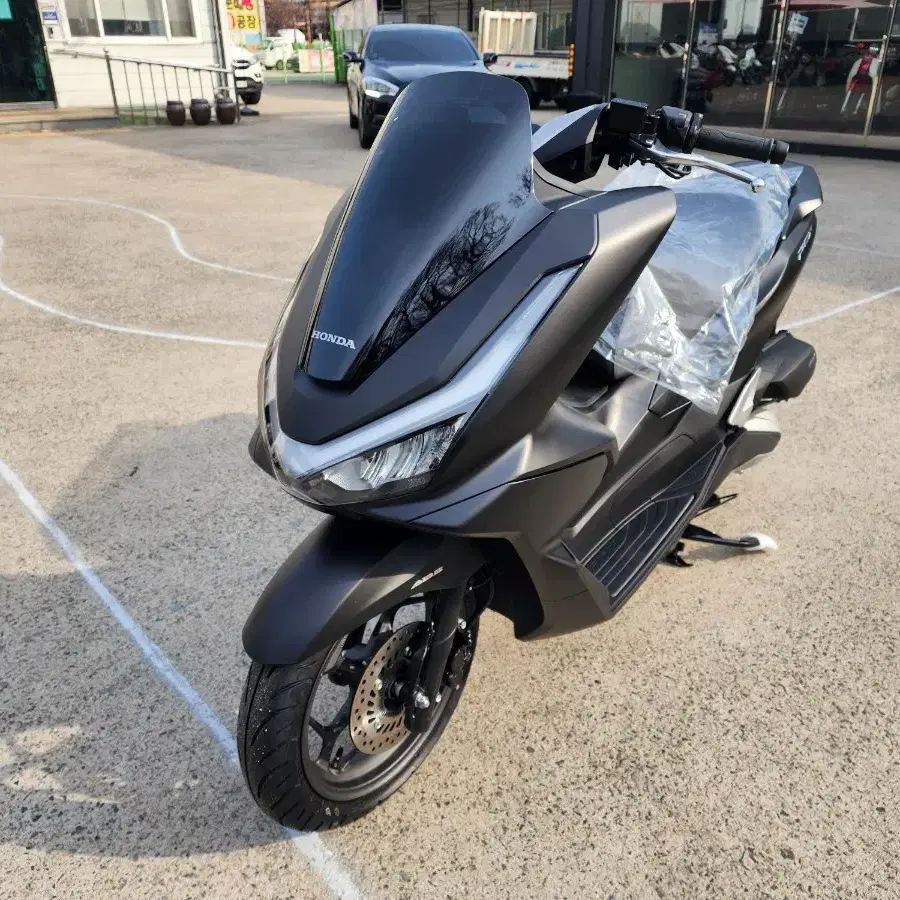 혼다 25년식 PCX125 신차팝니다 신차가 472만원 순정열선그립