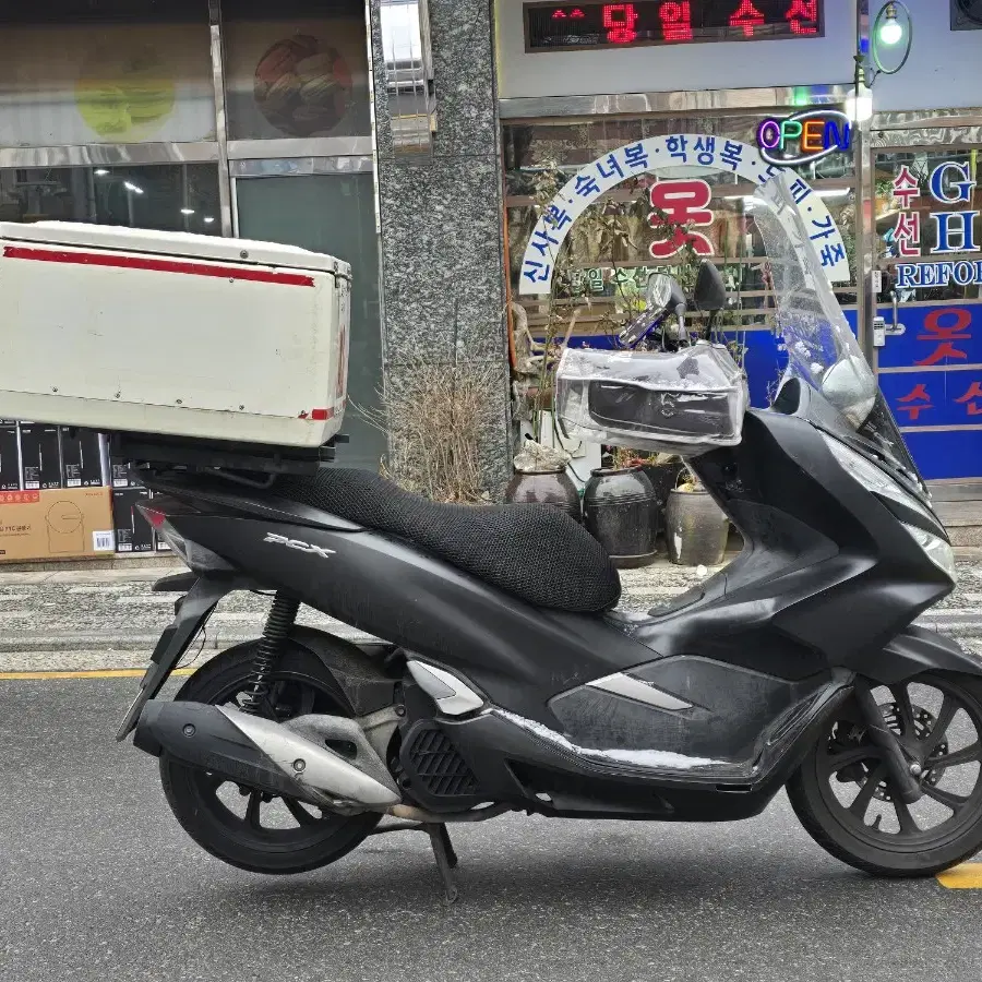 19년식 더뉴 PCX125 배달세팅 팝니다.