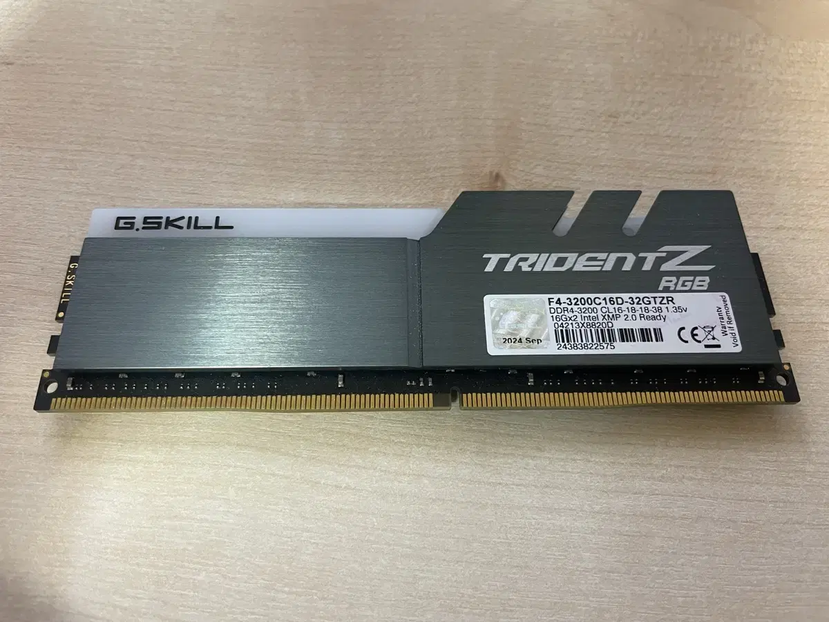 G.SKILL DDR4-3200 16GB