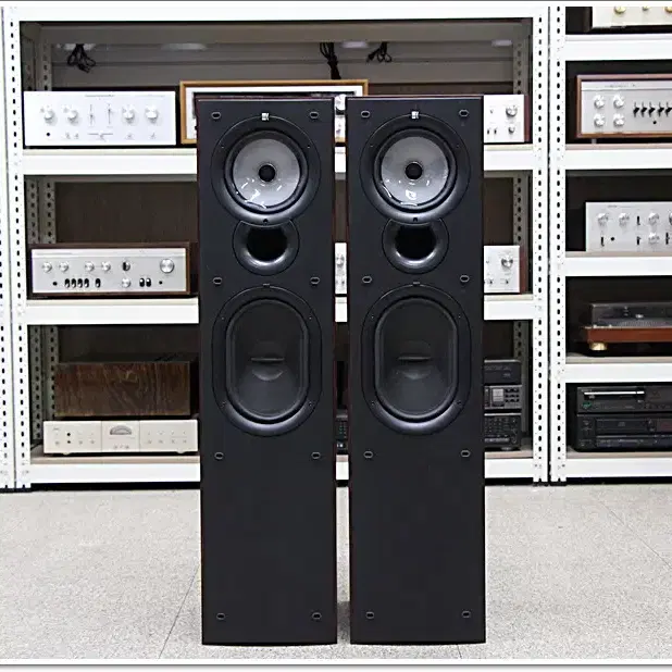 KEF(영국) 톨보이 스피커 UNI-Q시리즈 모델 Q65 (박스신품)