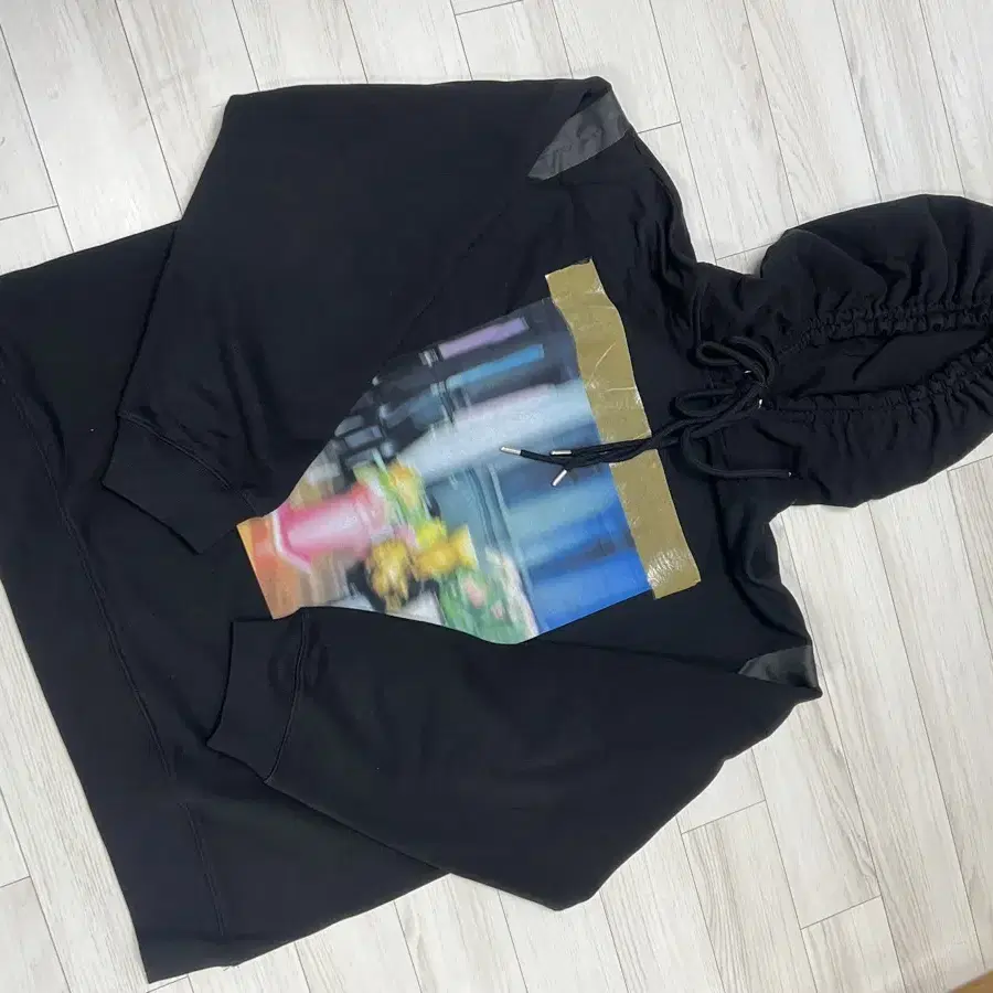 드리스반노튼 22SS haxel hoodie