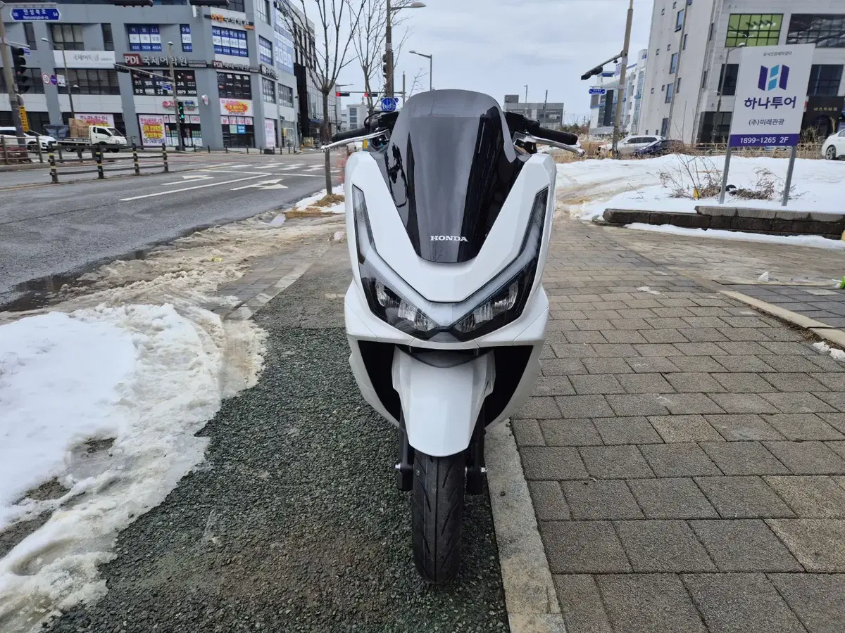 25년식 PCX125 신차 팝니다. (무등록, 미주행, 신차 옵션포함)