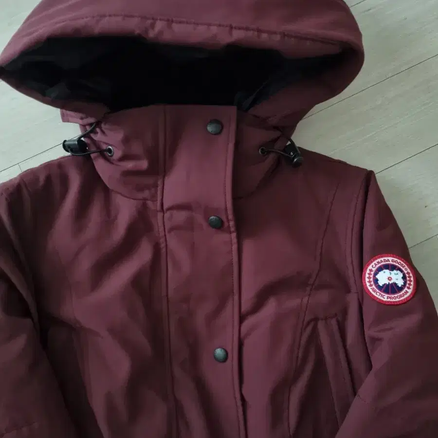 (정품) 캐나다구스 CANADA GOOSE 매장판 다운패딩 S 여성 사이