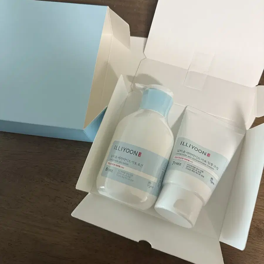 일리윤 세라마이드 아토로션 350ml + 아토집중크림 200ml