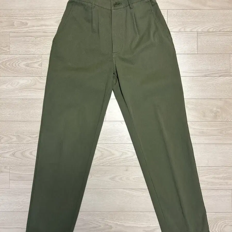 더레스큐 STANDARD EASY SLACKS WASHED OLIVE