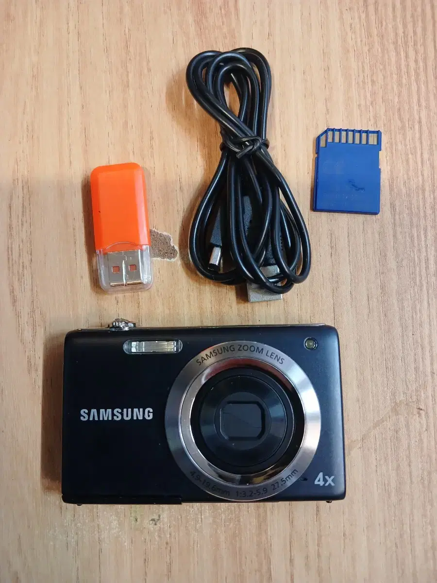 SAMSUNGVLUU ST60B디지털카메라